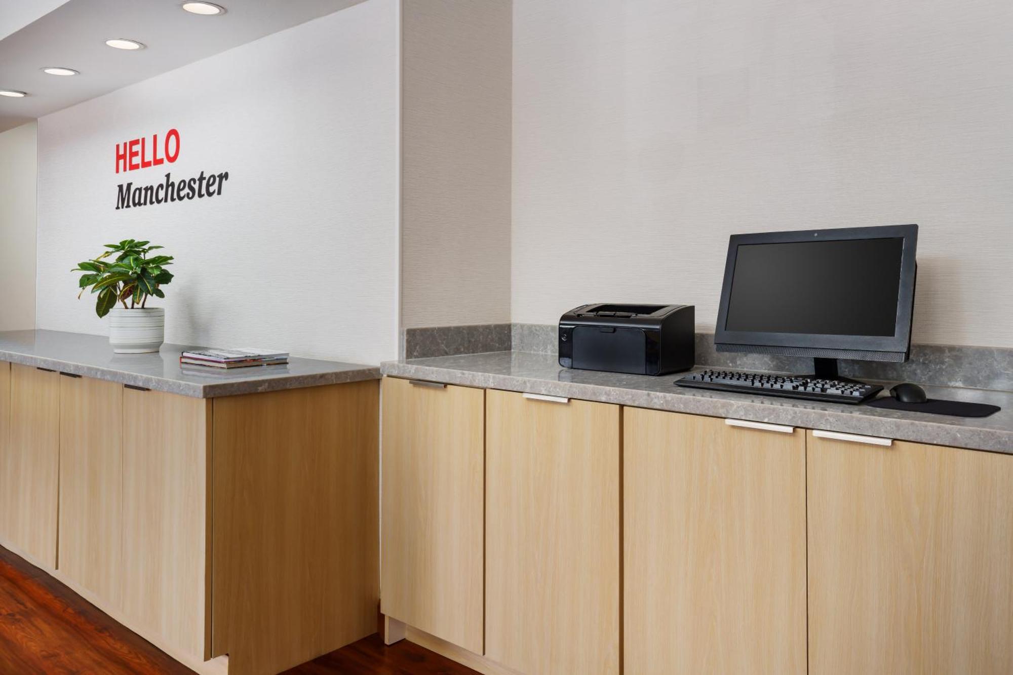 Towneplace Suites Manchester-Boston Regional Airport Eksteriør bilde